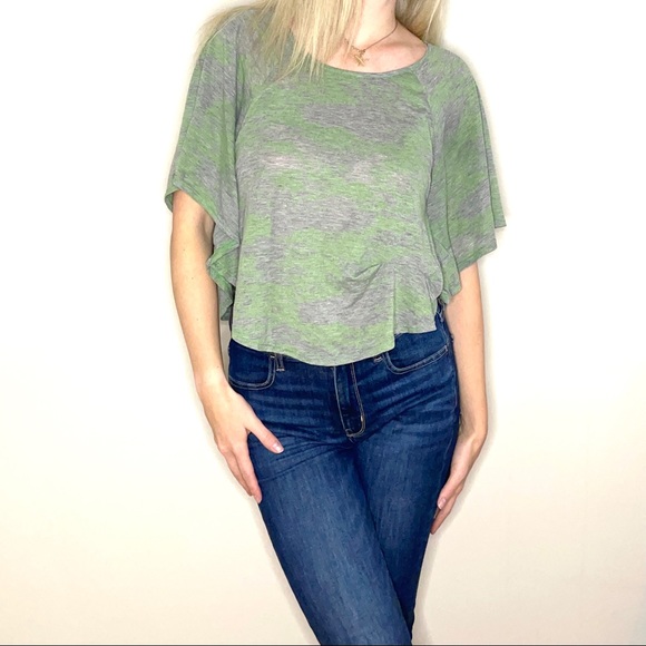 Ella Moss | flowy top | L - Picture 1 of 5